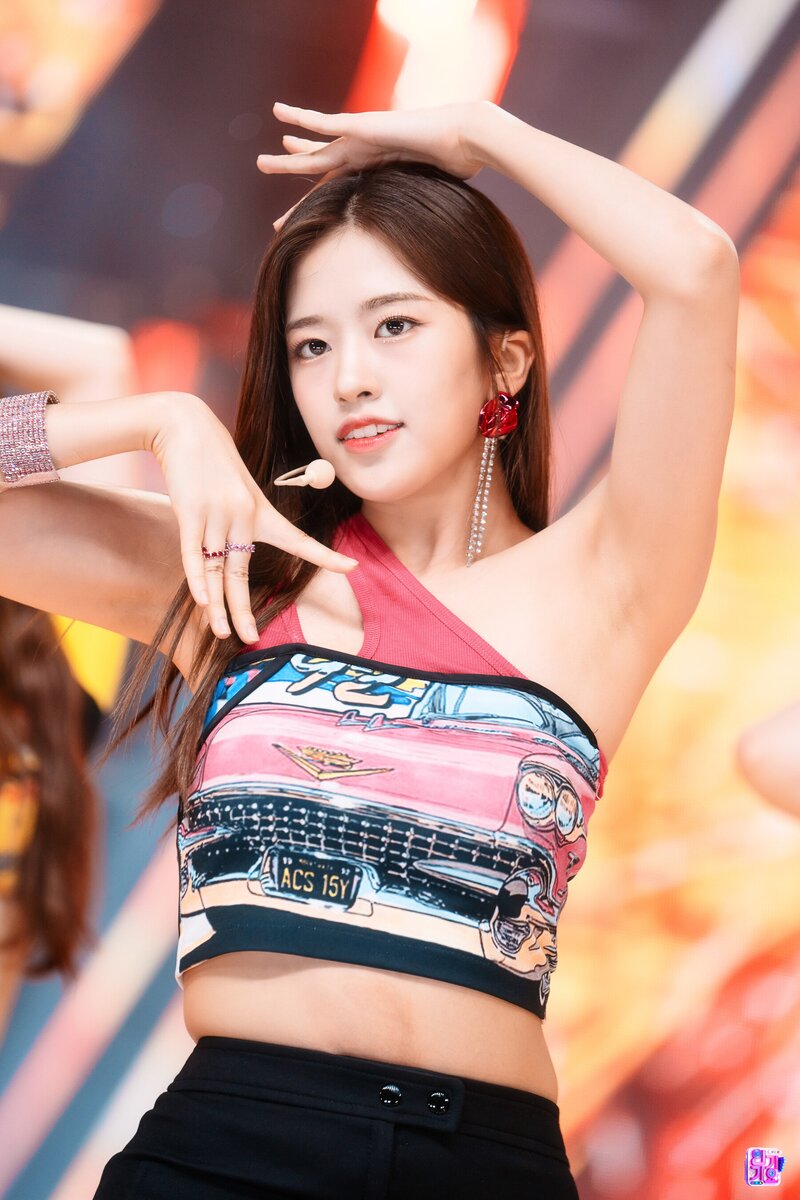 220918 IVE Yujin - 'After LIKE' at Inkigayo documents 7