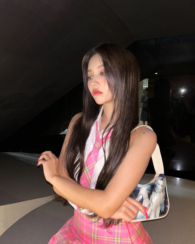 230601 - (G)I-DLE Soyeon Instagram Update documents 4