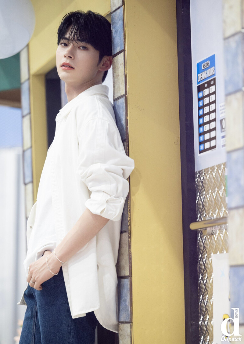 ZEROBASEONE Sung Hanbin "In Bloom" MV Photoshoot by Dispatch documents 4