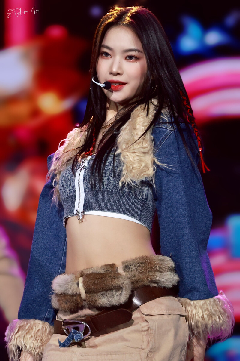 221216 STAYC Isa - KBS Song Festival documents 7