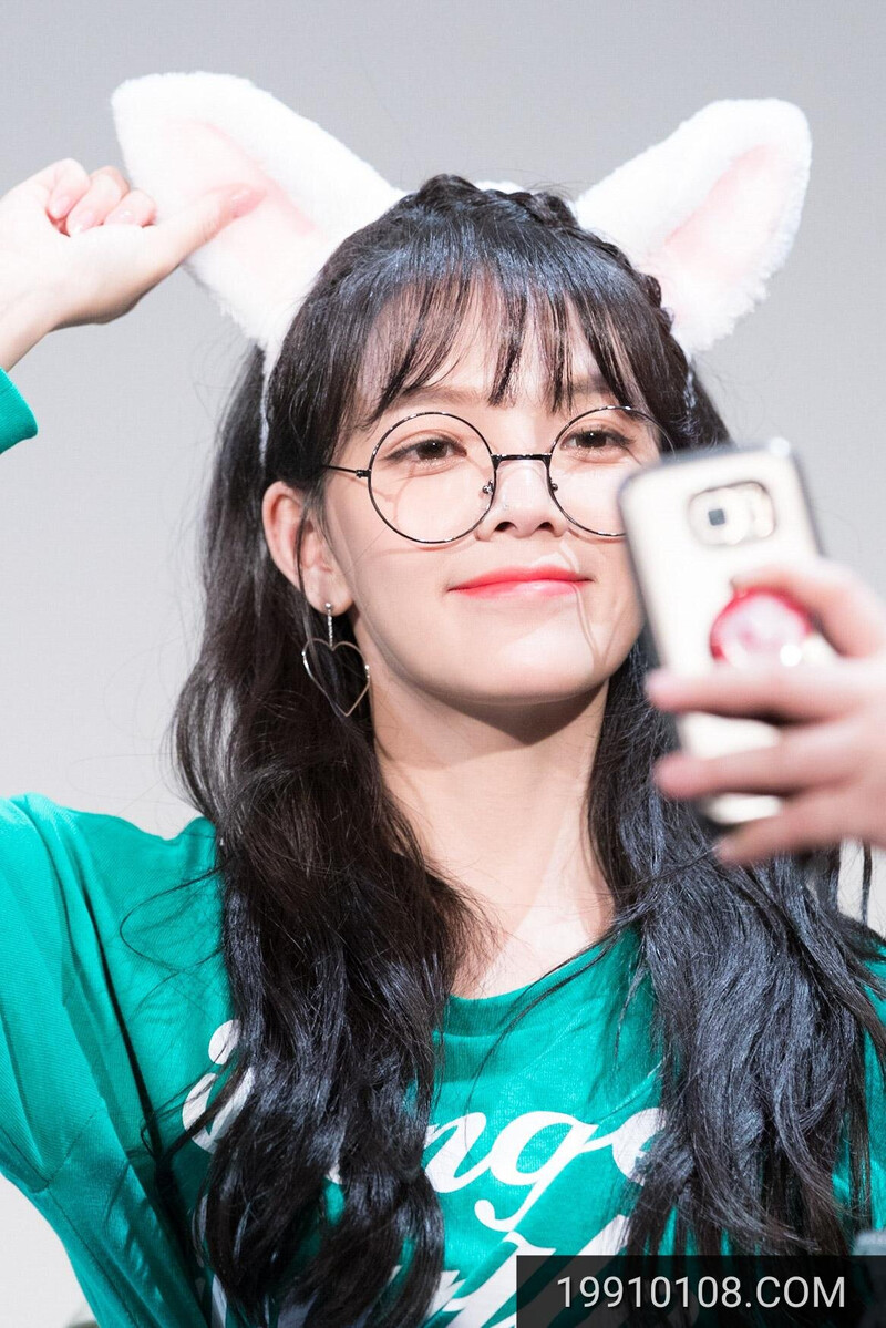 180608 Jimin at 'Bingle Bangle' Fansign documents 14