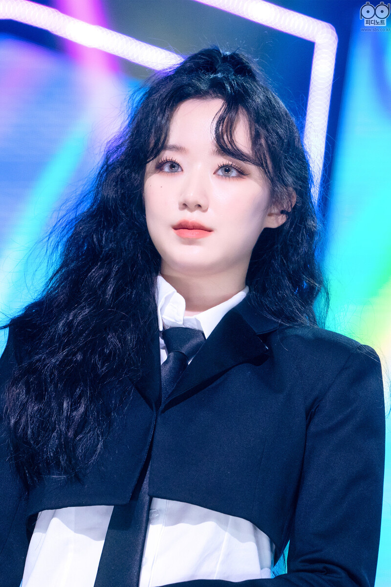 220327 (G)I-DLE at Inkigayo documents 21