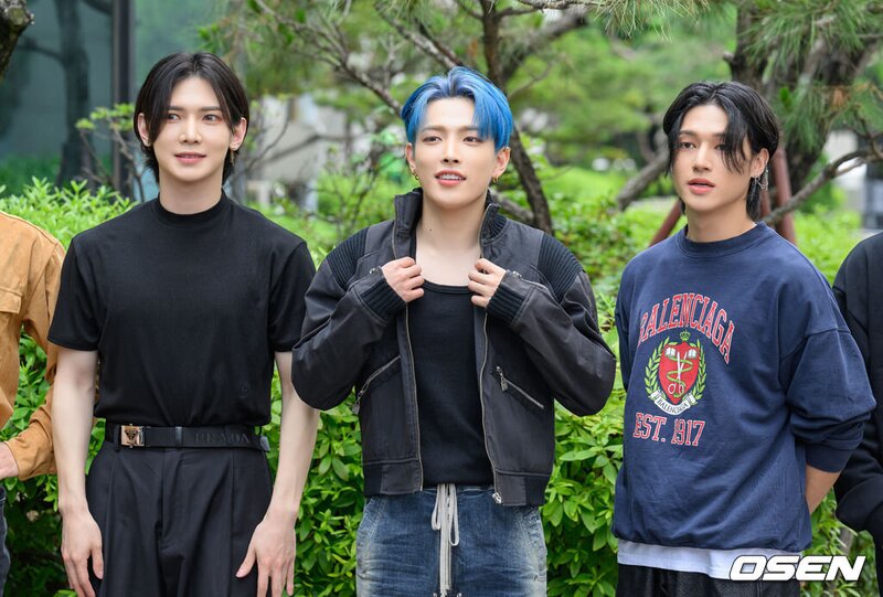 230529 ATEEZ heading to Immortal Songs Recording documents 2