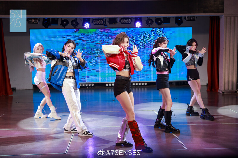 230218 7SENSES Weibo Updates - SEN7ES 'Crazy For You' Special Concert documents 2