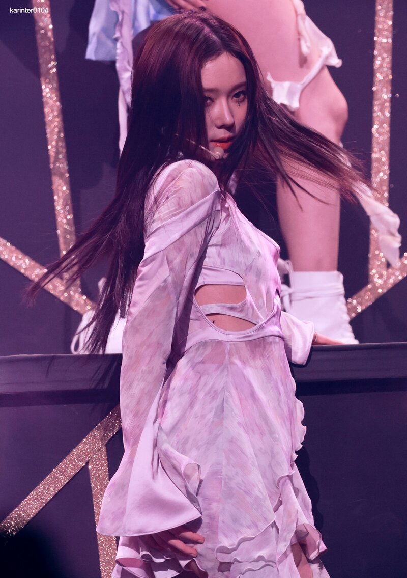 230226 aespa Winter - 1st Concert 'SYNK : HYPER LINE' at Seoul Day 2 documents 6