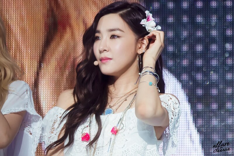 150707 Girls' Generation Tiffany at 'PARTY' Showcase documents 3