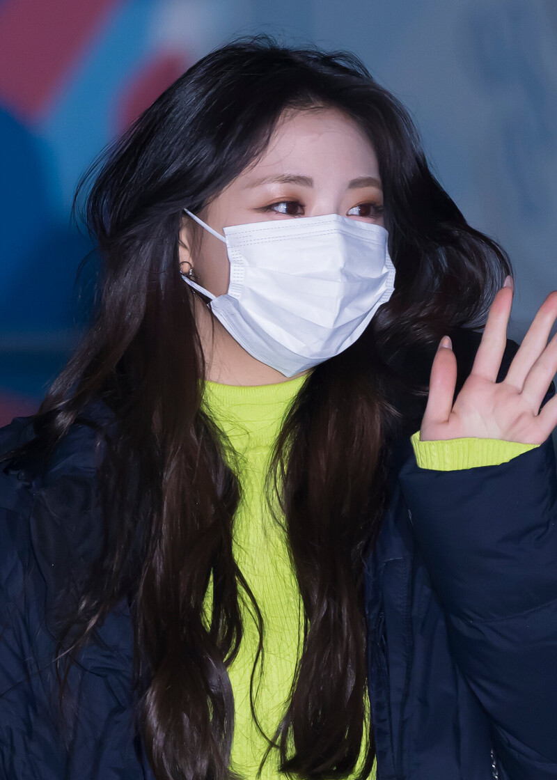 210115 ITZY Yuna documents 7