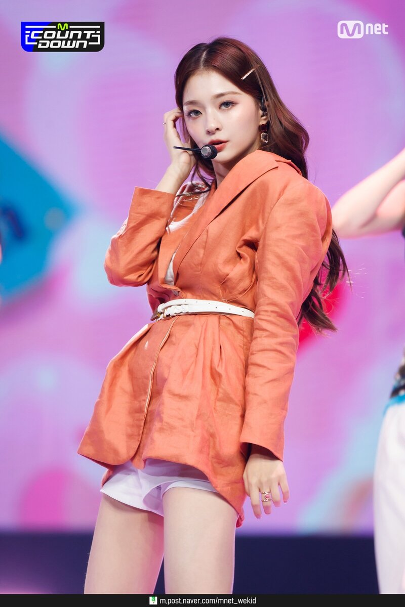 210916 fromis_9 - 'Talk & Talk' at M Countdown documents 6