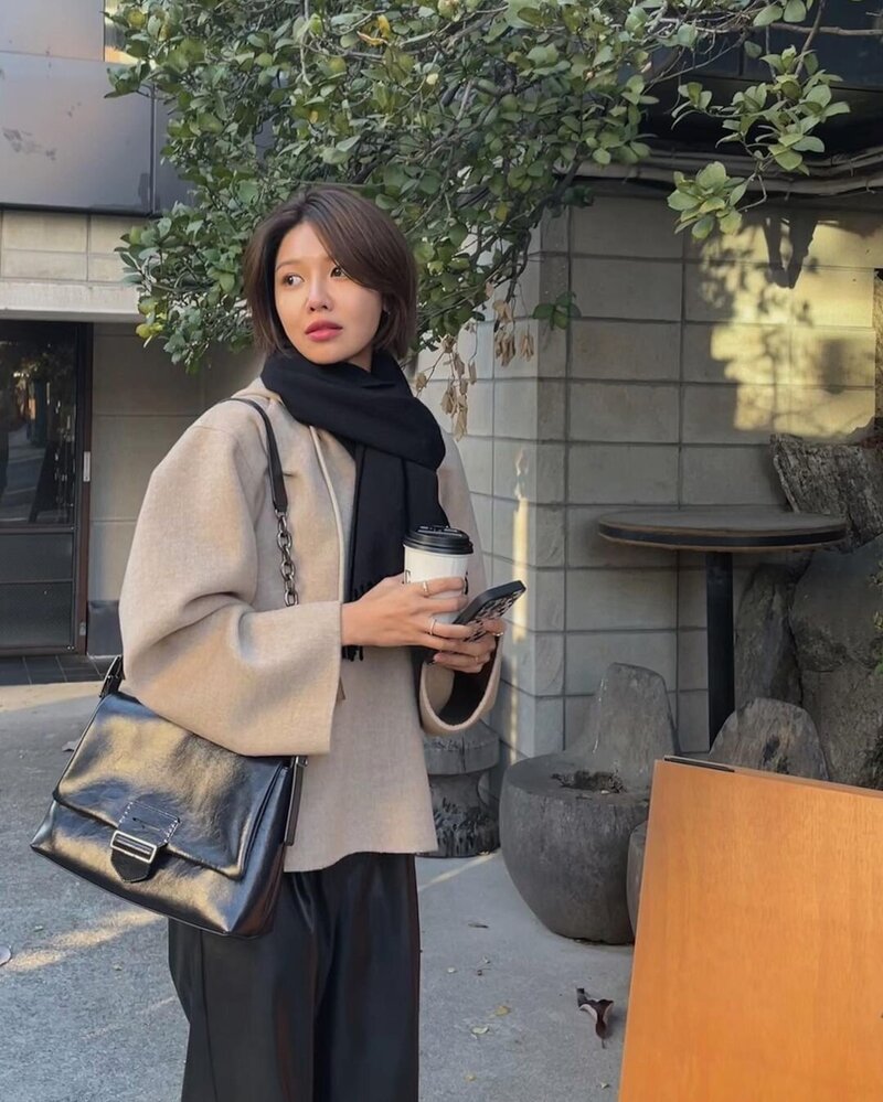 221111 SNSD Sooyoung Choi Instagram Update documents 2