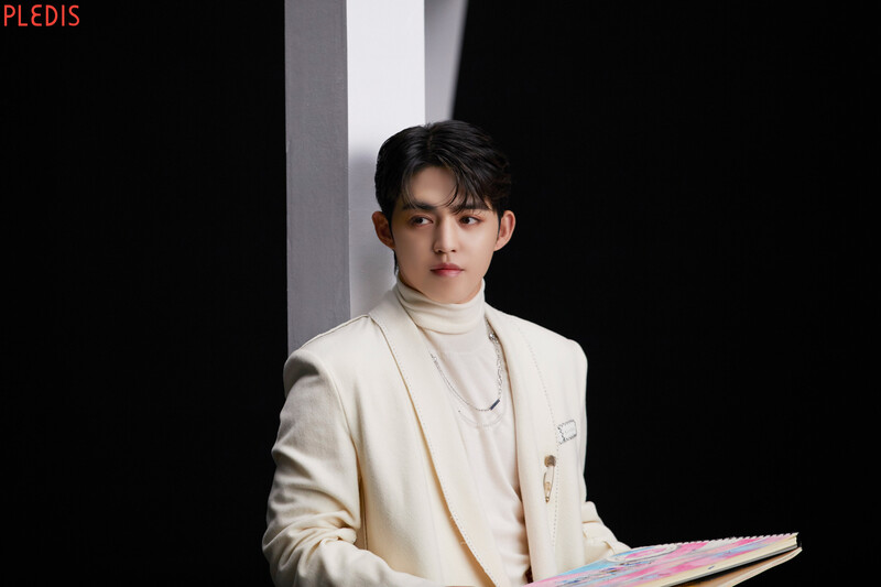 221116 SEVENTEEN ‘DREAM’ Behind the scenes of the ‘DREAM’ MV shooting - S.Coups | Naver documents 1