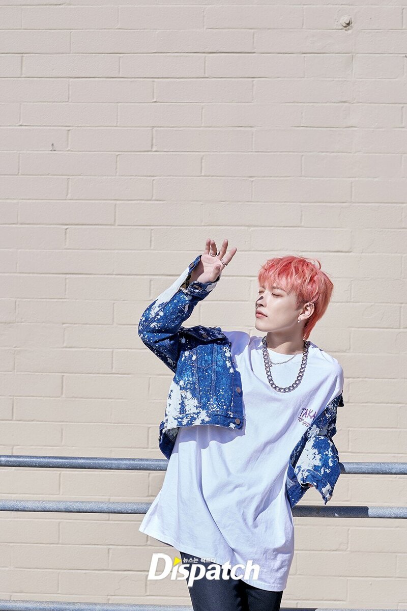 220304 HONGJOONG- ' ATEEZ IN LA' Photoshoot by DISPATCH documents 4