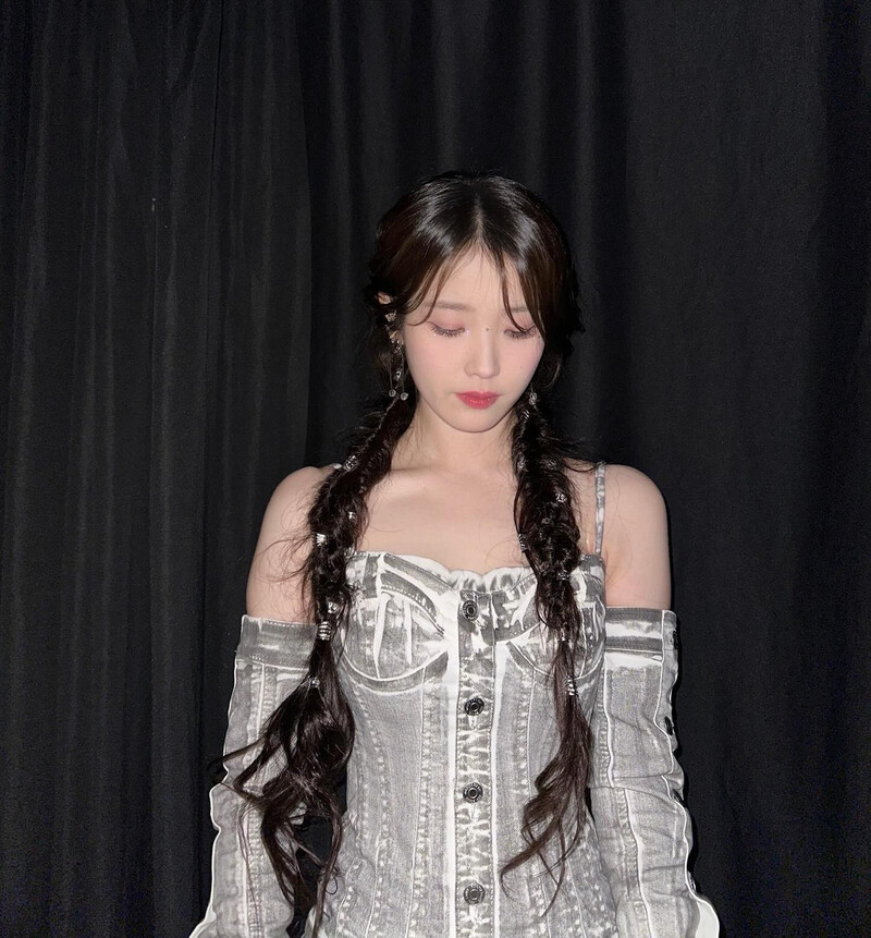 240722 IU Instagram Update documents 5