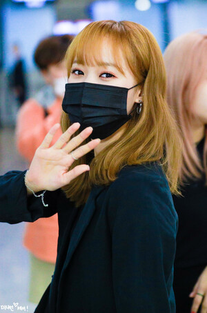 190902 Weki Meki Sei at Incheon Airport