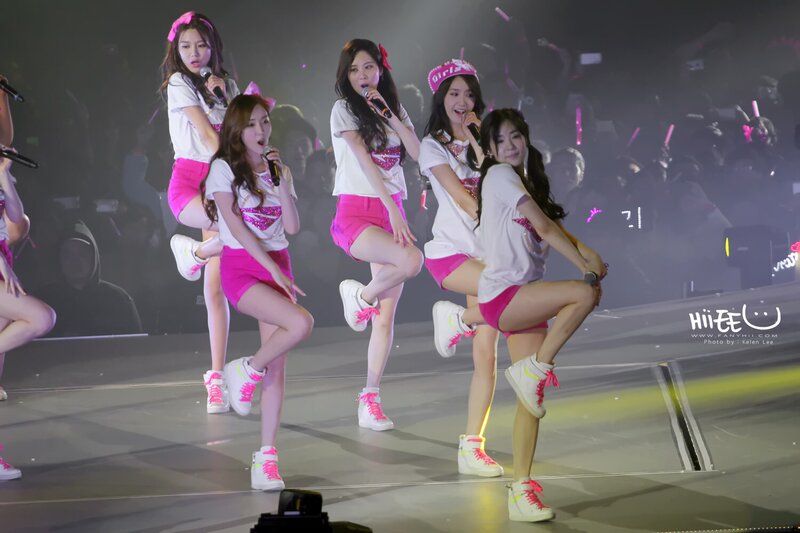 140215 Girls' Generation at Girls & Peace World Tour in Macau documents 15