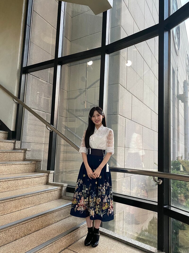 210723 OH MY GIRL Arin SNS Update documents 14