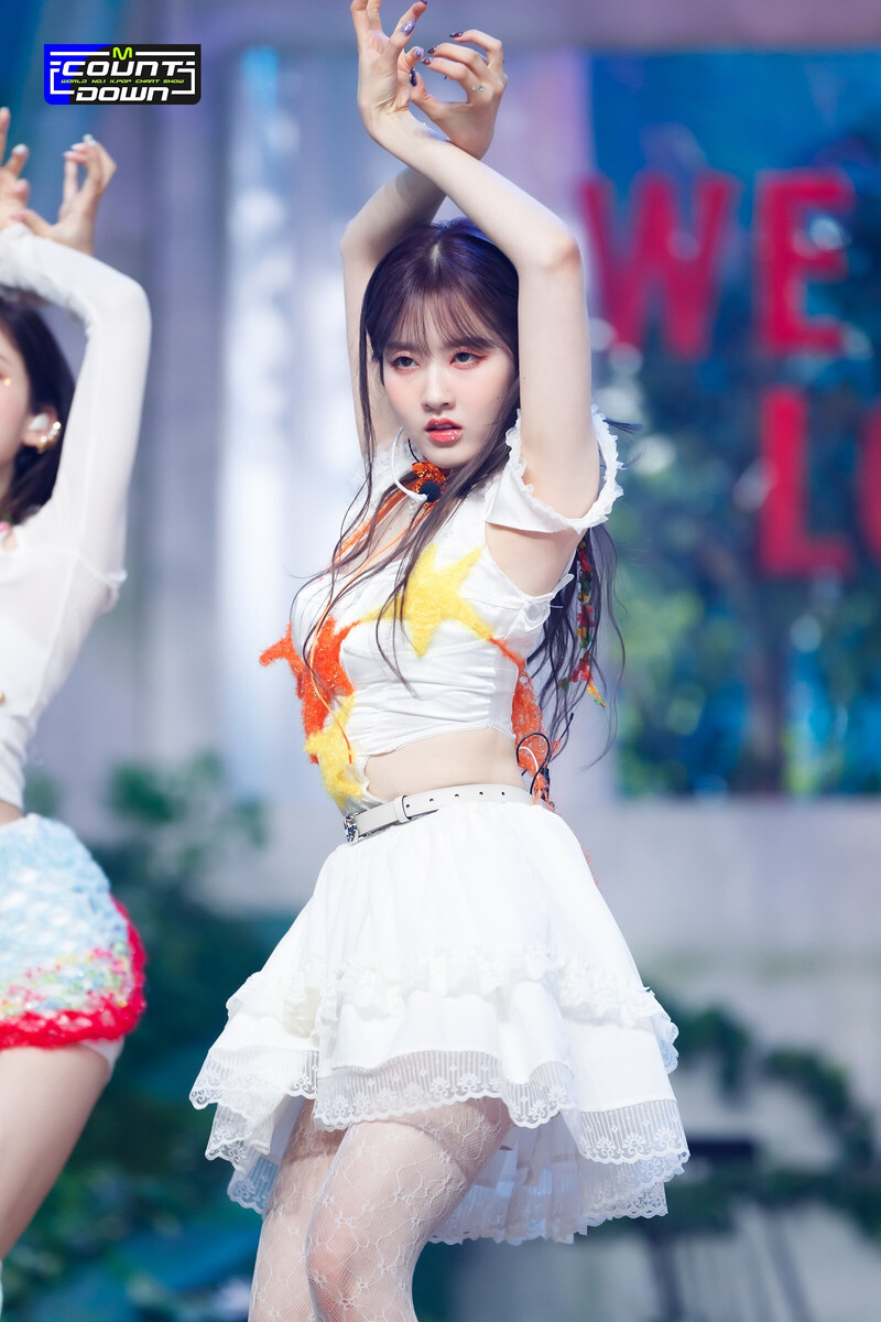 220721 STAYC Sieun 'BEAUTIFUL MONSTER' at M Countdown documents 7