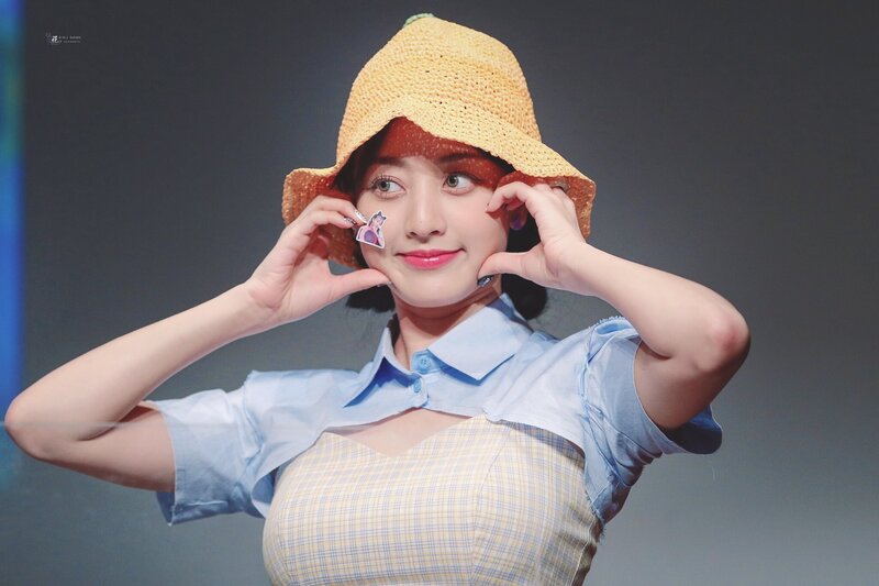 220903 TWICE Jihyo - Fansign Event documents 9