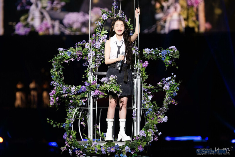 240921 IU - HEREH World Tour Concert Encore: The Winning in Seoul Day 1 documents 7