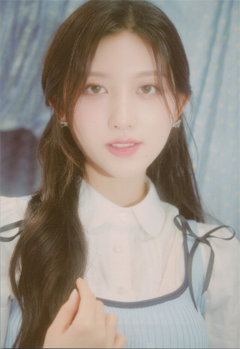 IVE - 2024 Season’s Greetings ‘A Fairy's Wish’ (Scans) documents 3