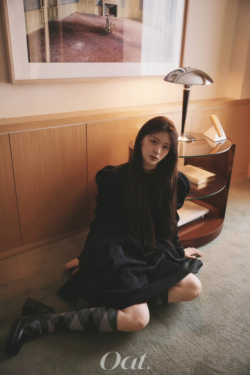 STAYC Seeun for Oat Magazine 2023 Vol. 15 Issue 4 documents 11