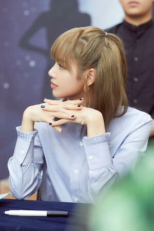 190630 LISA - BLACKPINK Fansign Event in Yeongdeungpo