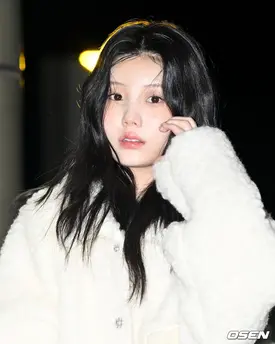 241226 Illit Wonhee at Gimpo Airport