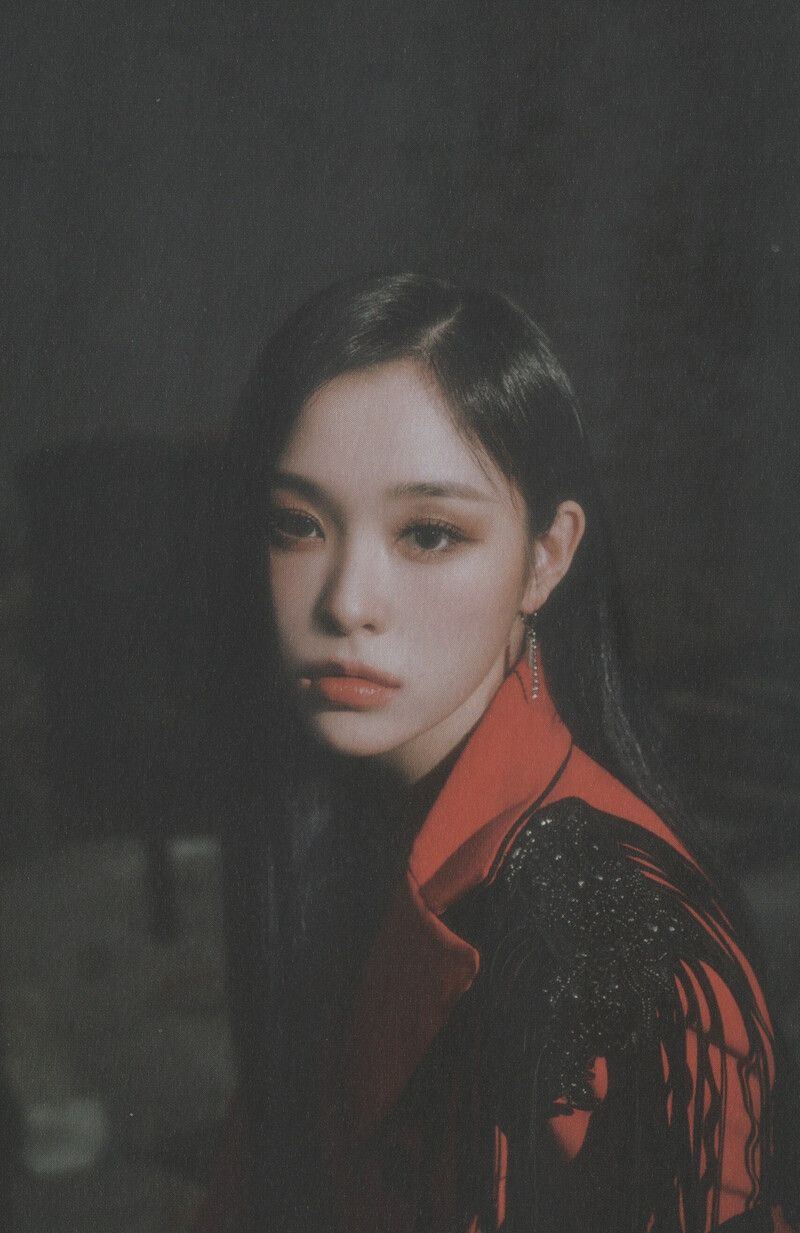 Dreamcatcher 'Apocalypse: Follow Us' Photobook Scans documents 17