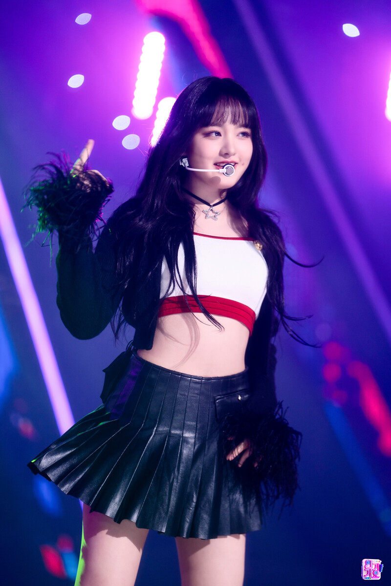 230423 IVE Liz - 'I AM' &  'Kitsch' at Inkigayo documents 6