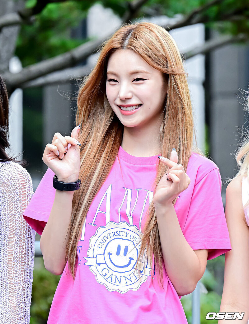 230825 ITZY Yeji - Music Bank Recording documents 1