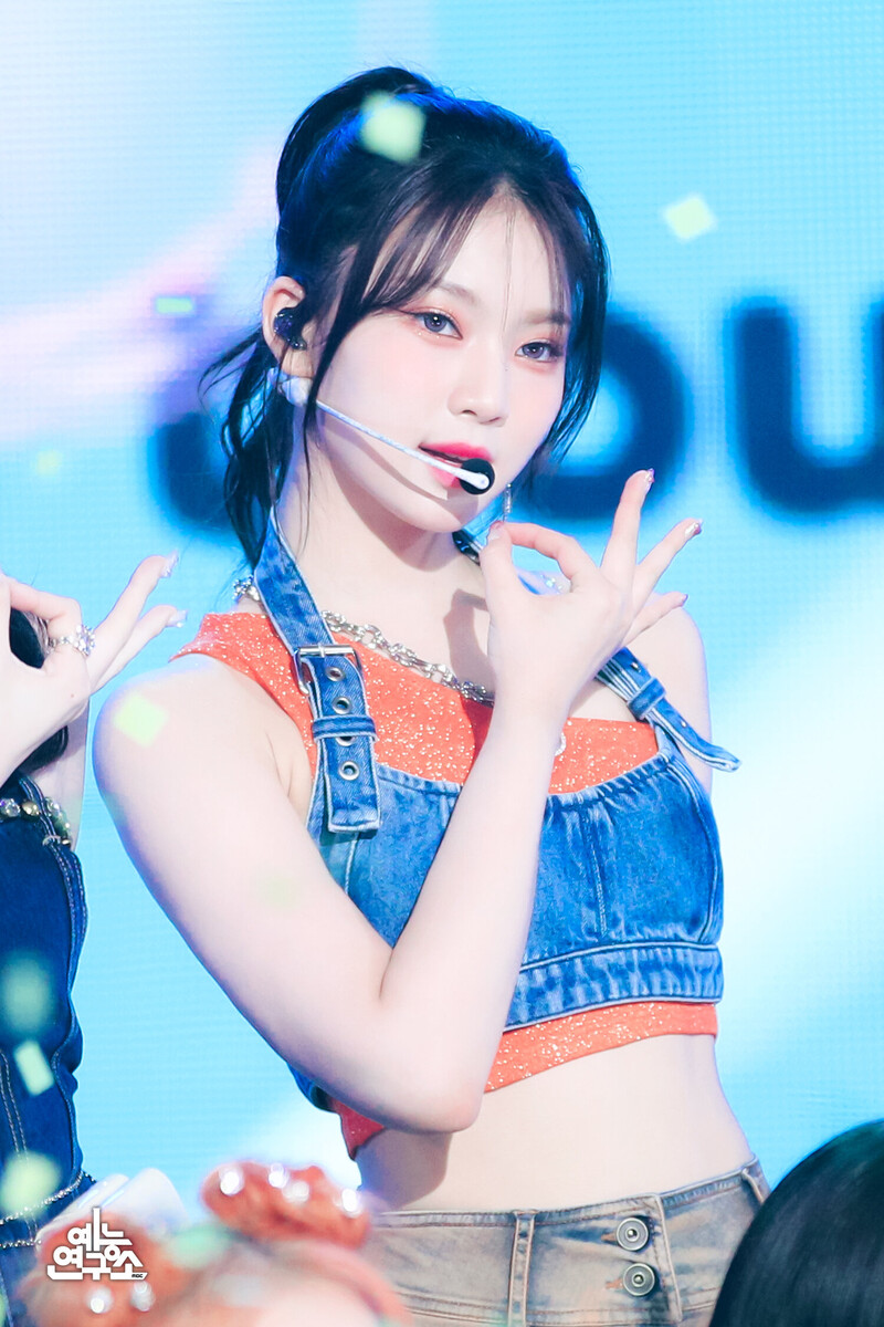 230902 STAYC Isa - 'Bubble' at Music Core documents 2