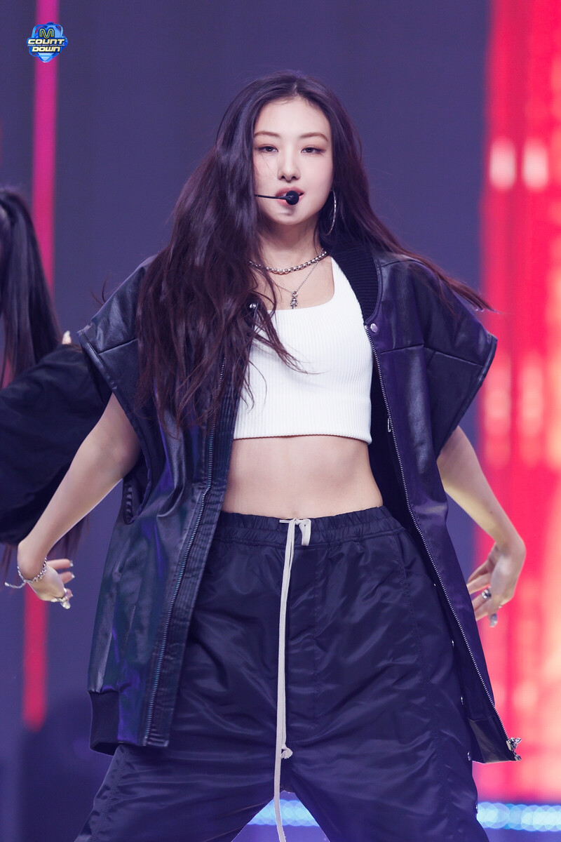 241003 MEOVV GAWON - 'MEOW' at M COUNTDOWN documents 10