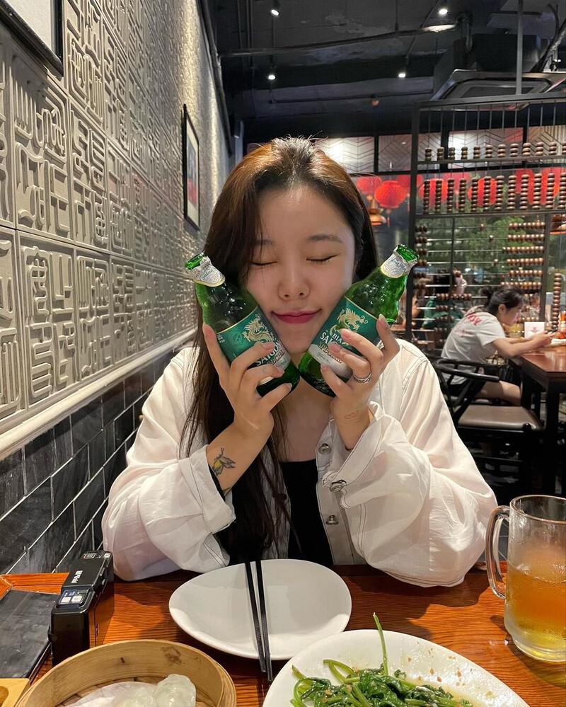 220810 Whee In Instagram Update documents 4