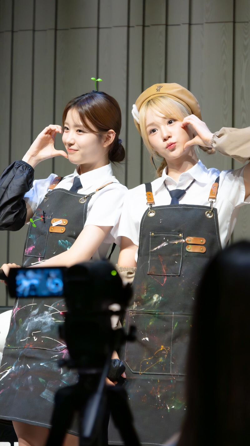 240830 WOOAH at fansign event documents 5