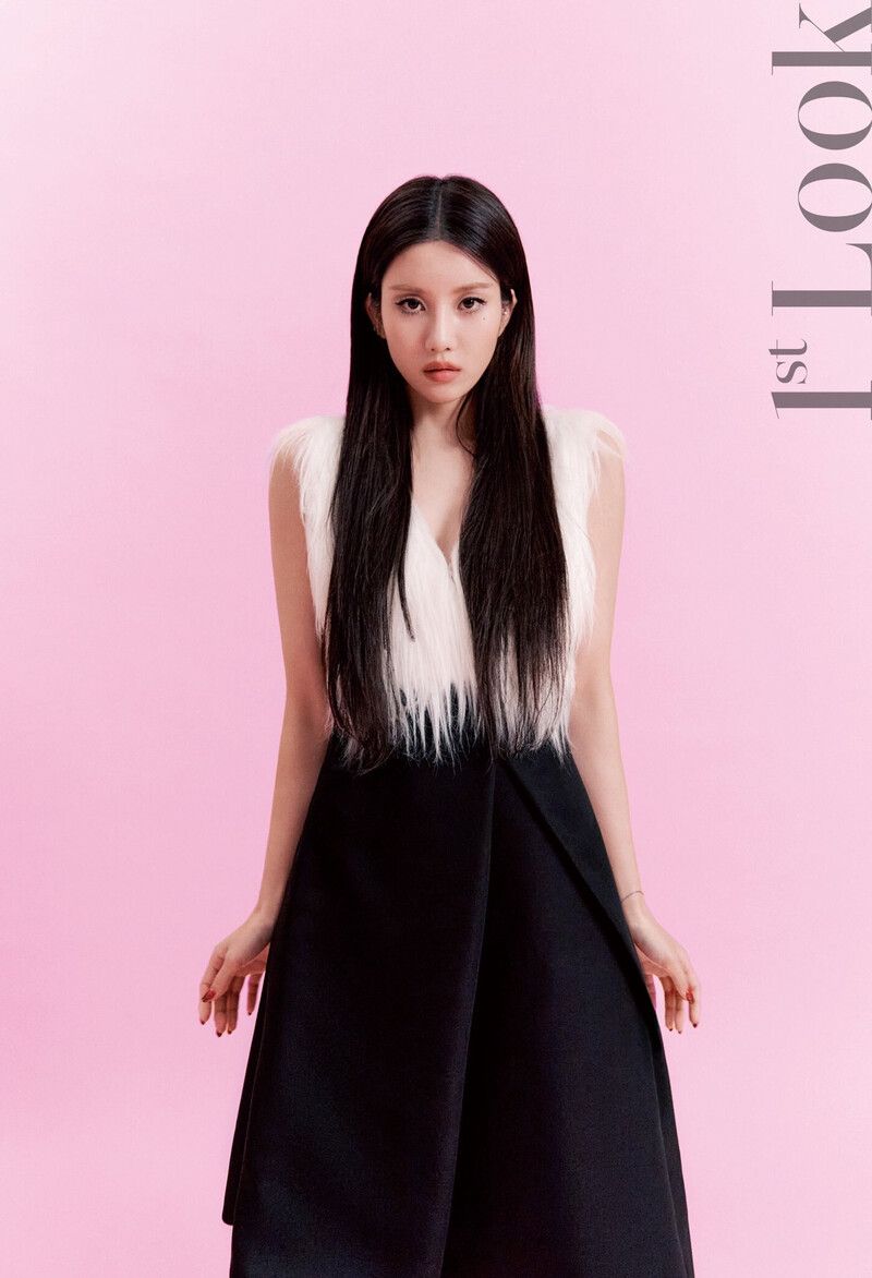 Kwon Eunbi for 1st Look Magazine Vol. 225 documents 5