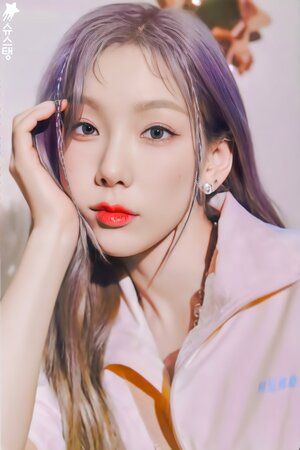Taeyeon for NERDY 2022 SS Photocard Scans