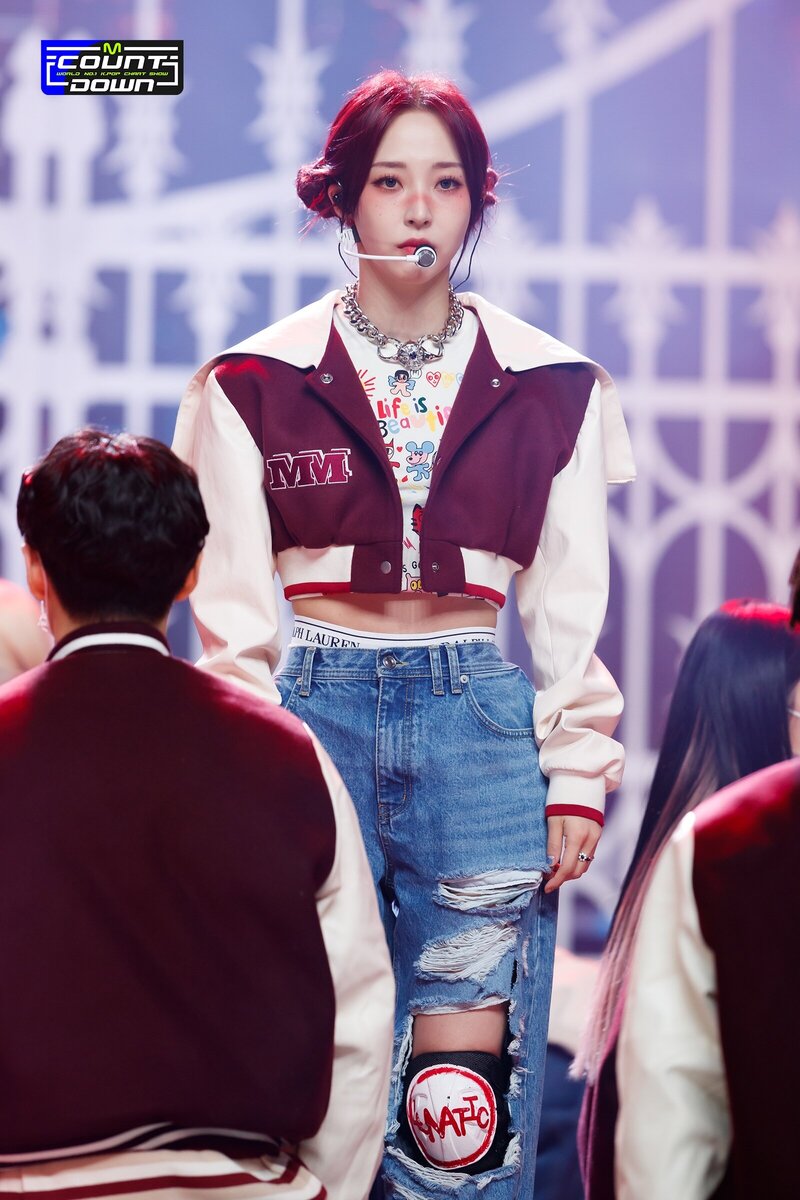 220120 Moon Byul - 'LUNATIC' at M COUNTDOWN documents 21