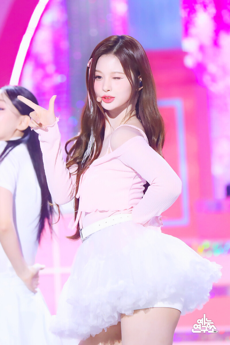 230415 NMIXX Sullyoon - Special Stage 'Mr. Chu' at Music Core documents 4