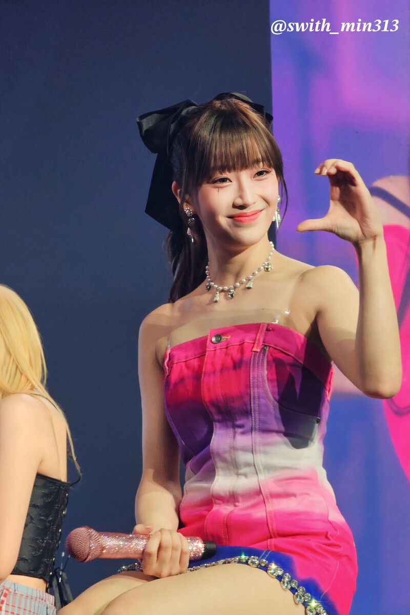 230923 STAYC Sumin - 1st World Tour 'TEENFRESH' in Seoul Day 1 documents 1