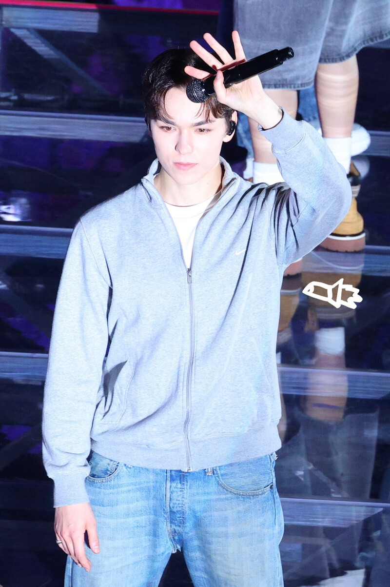 240526 SEVENTEEN Vernon -  ‘FOLLOW’ AGAIN TO JAPAN at Nissan Stadium documents 1