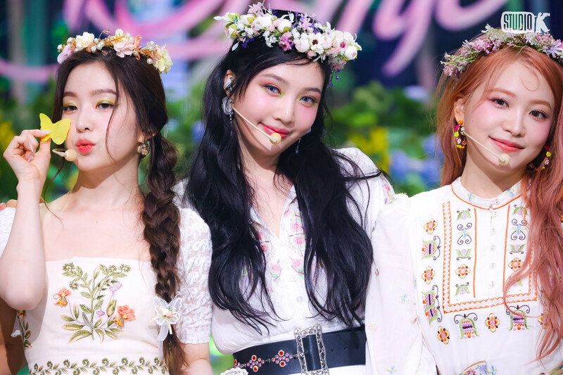 240628 Red Velvet - 'Cosmic' at Music Bank documents 2