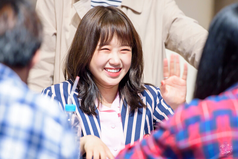 180401 Weki Meki Yoojung at Songpa & Jungu 'Lucky' Fansigns documents 13