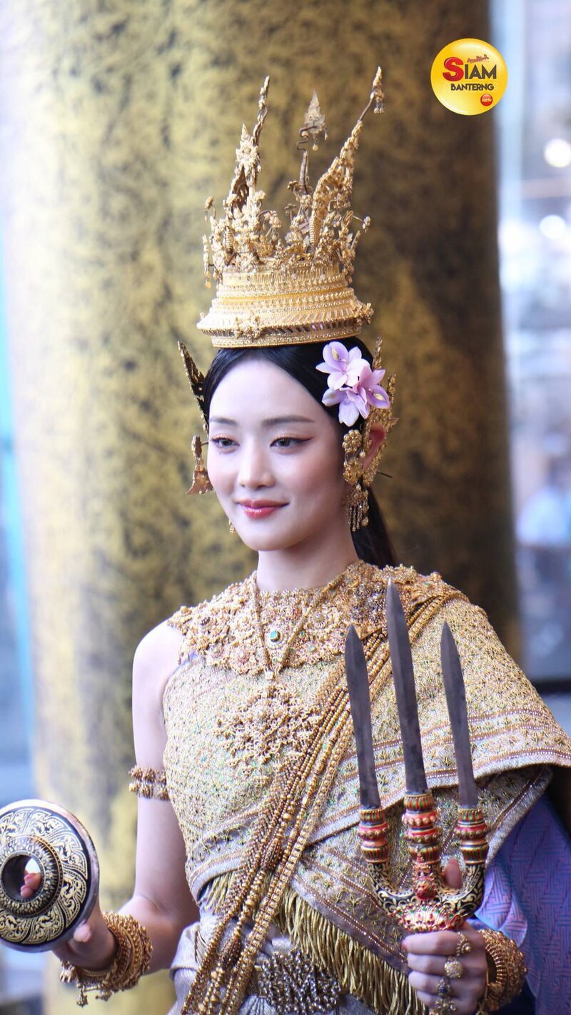240414 (G)I-DLE Minnie - Songkran Celebration in Thailand documents 24