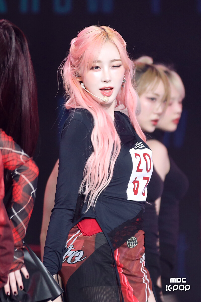 241102 aespa Giselle - 'Whiplash' at Music Core documents 7