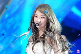 240901 LE SSERAFIM Sakura - 'Crazy' + '1-800-hot-n-fun' at Inkigayo