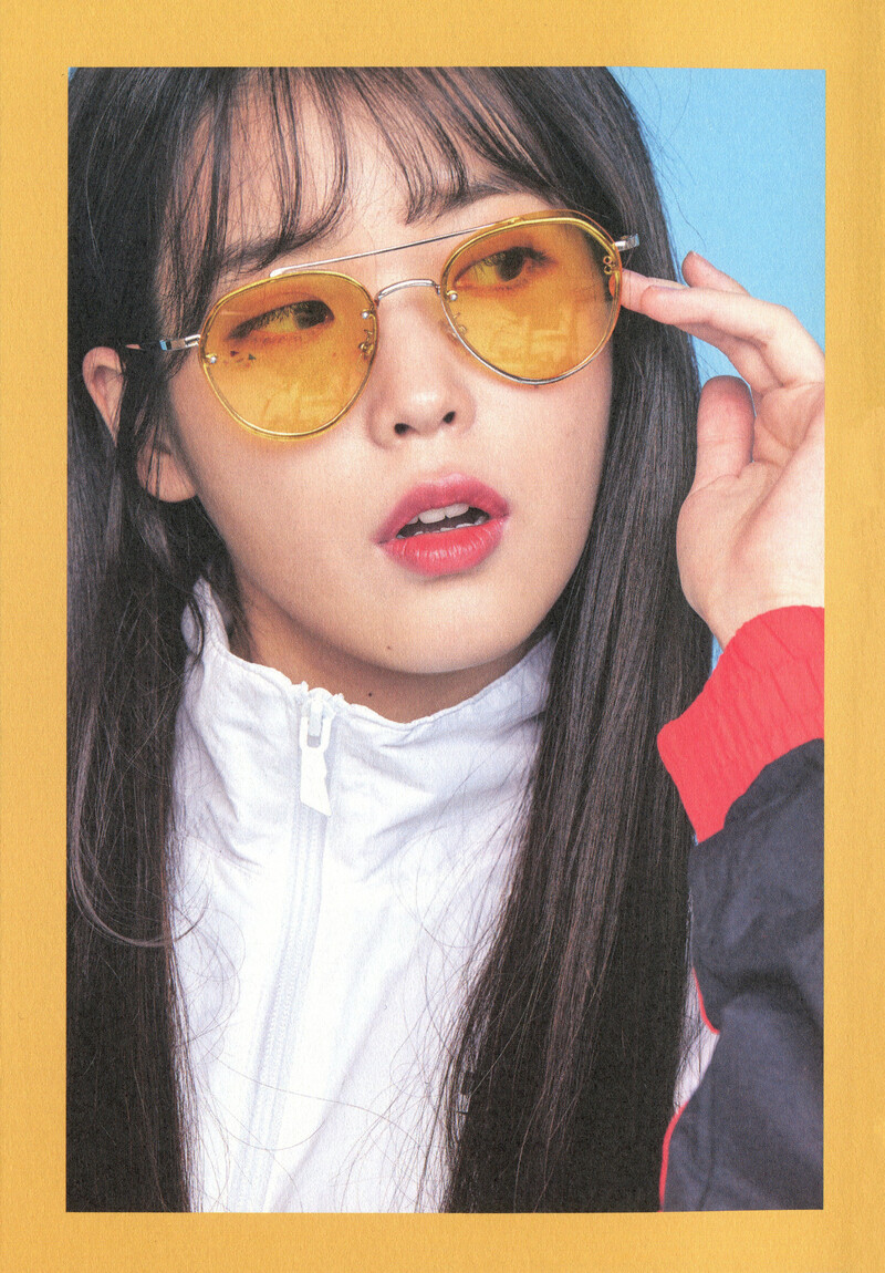 IU - 2018 Season's Greetings [SCANS] documents 3