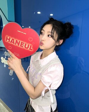 240425 KISS OF LIFE Instagram Update -  Haneul