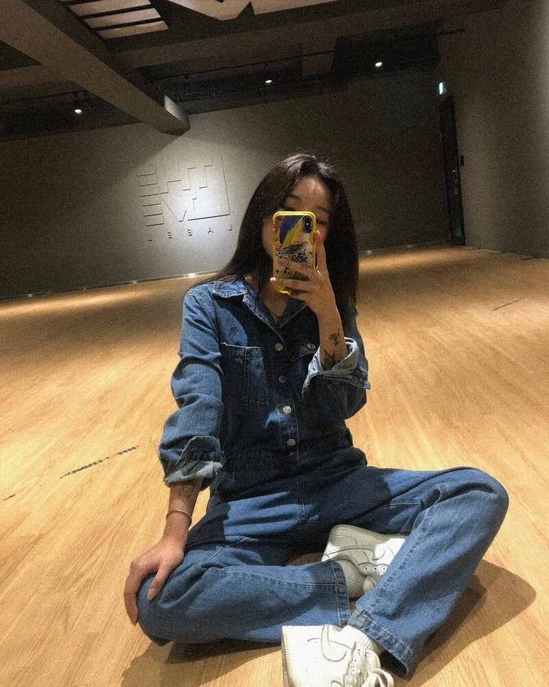 220822 Whee In Instagram Update documents 2