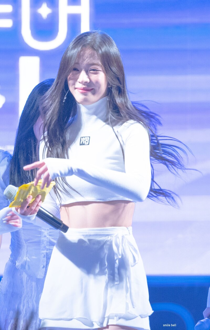 221028 fromis_9 Chaeyoung - Hanbat National University Festival documents 15