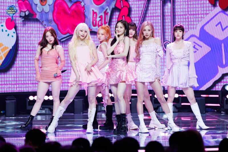 240307 ICHILLIN'  -'On My Lips' at M Countdown documents 1