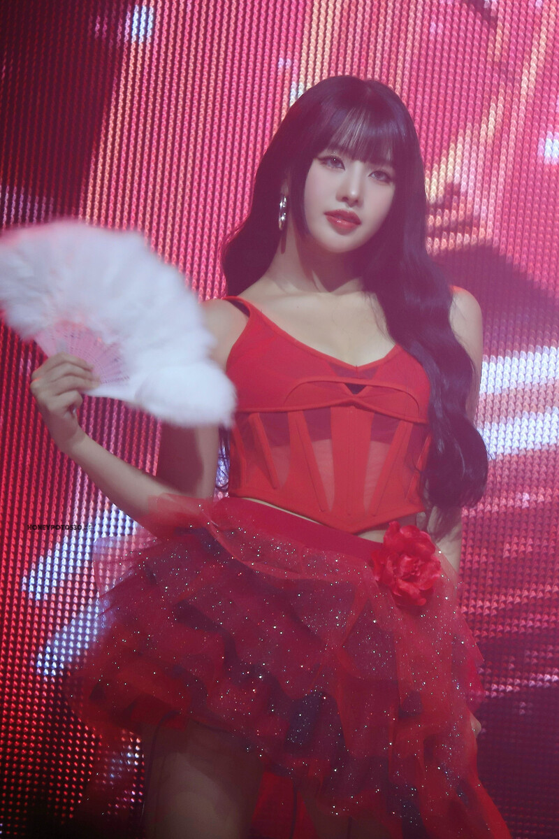 241026 KISS OF LIFE Natty - 1st World Tour 'KISS ROAD' in Seoul Day 1 documents 4